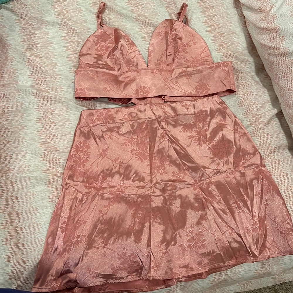 Cider  pink top and skirt never worn